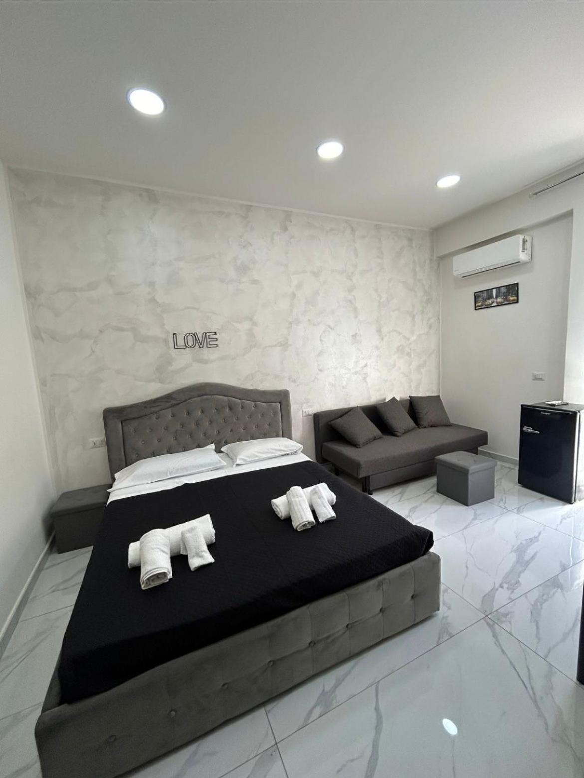 Terrazza Luxury Valentino Apartment Napoli Exterior foto
