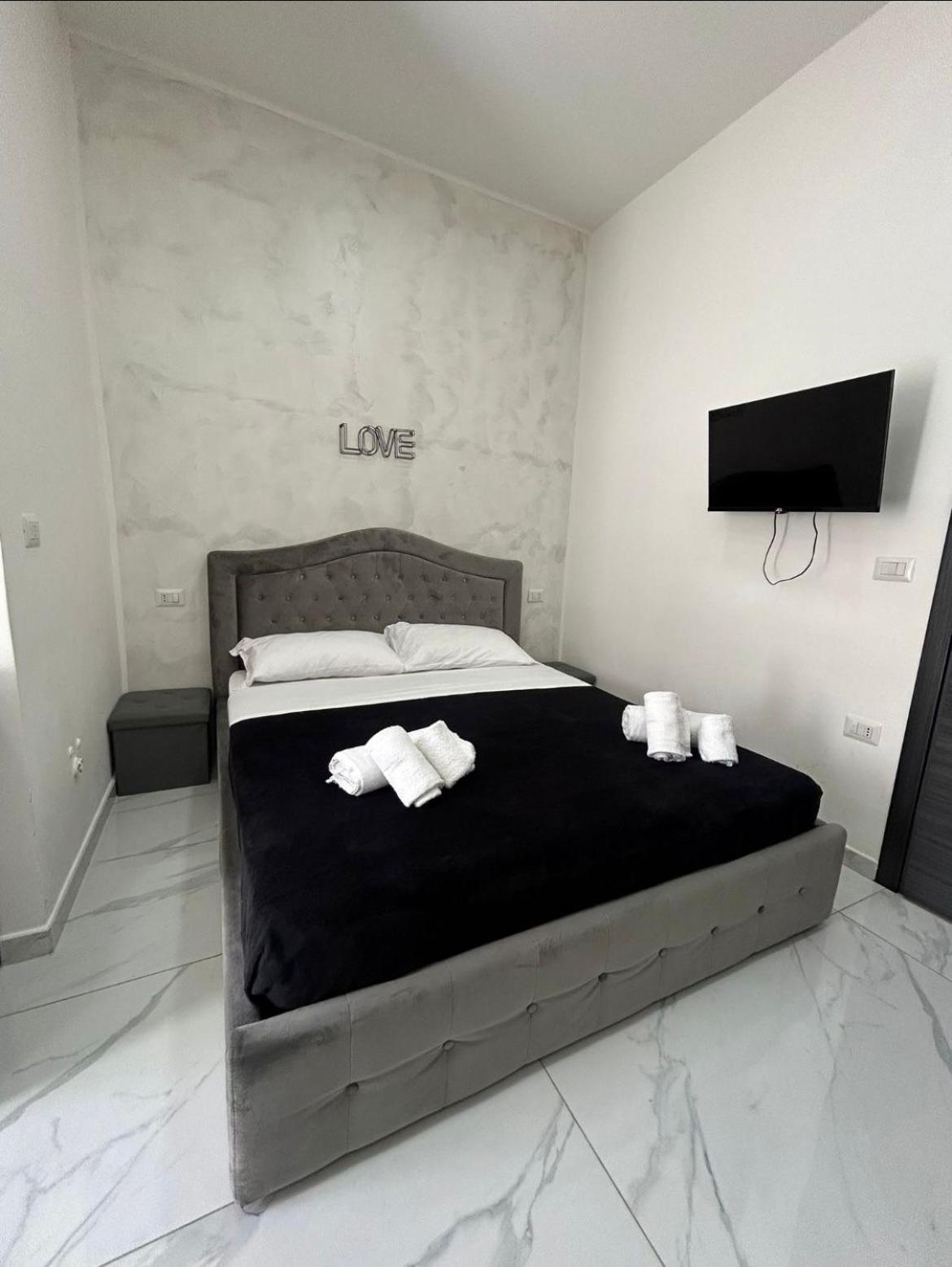 Terrazza Luxury Valentino Apartment Napoli Exterior foto